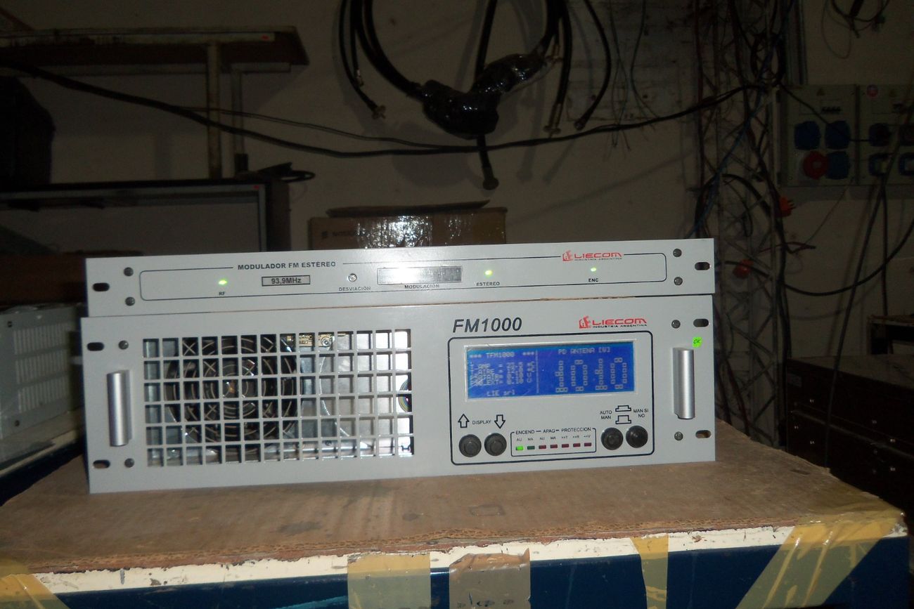 Cuando todo falla, la radio sigue: la ingeniería invisible detrás de una FM