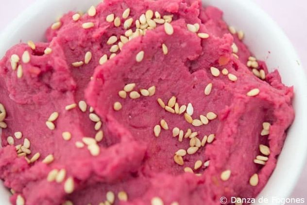 Hummus de remolacha: la receta saludable, cremosa y colorida que se prepara en solo 20 minutos.