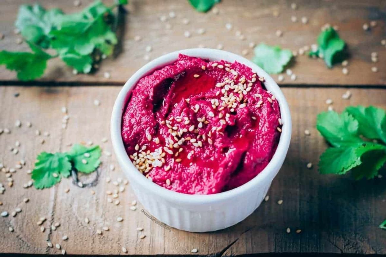 Hummus de remolacha: la receta saludable, cremosa y colorida que se prepara en solo 20 minutos.