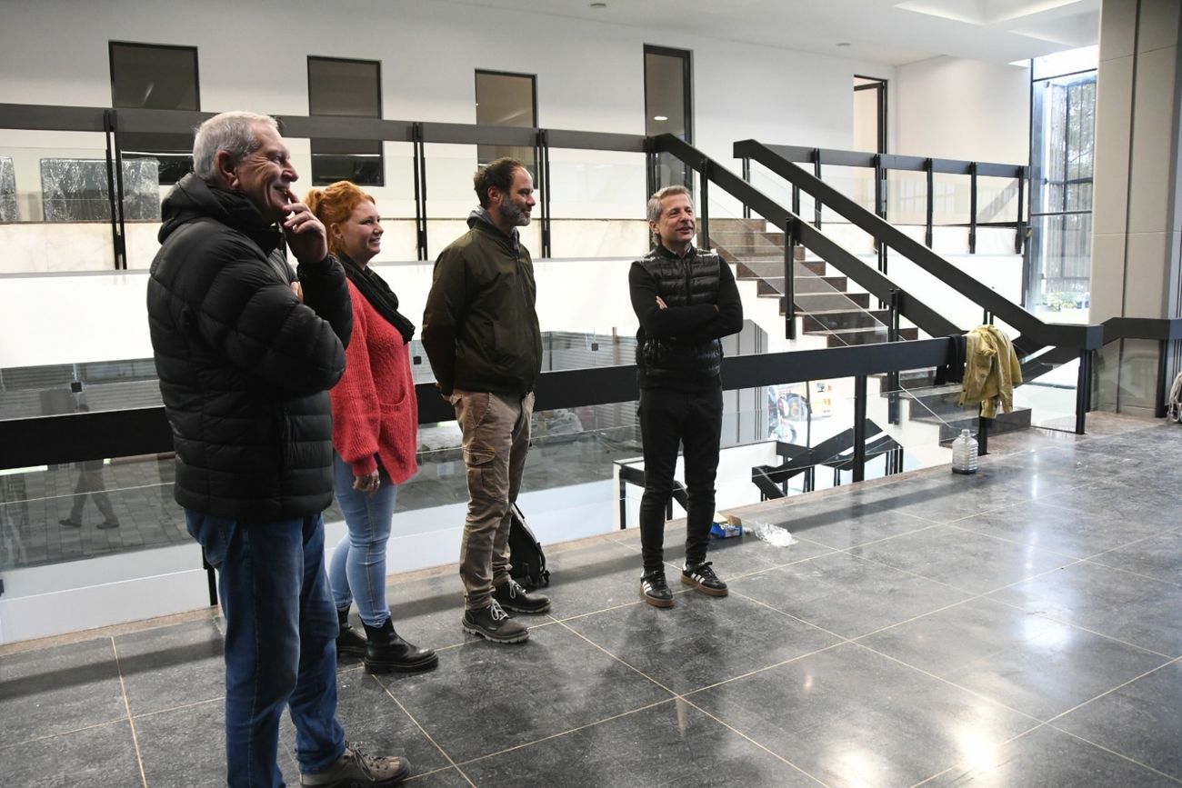 San Francisco. El intendente Bernarte en la sede a punto de inaugurarse de la Región Centro. 
