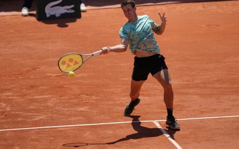 Camilo Ugo Carabelli no pudo quedarse con su duelo en el ATP 250 de Estoril y amplía su mala racha.
