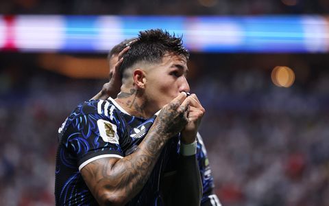 Enzo Fernández agradeció a los hinchas argentinos en sus redes sociales.