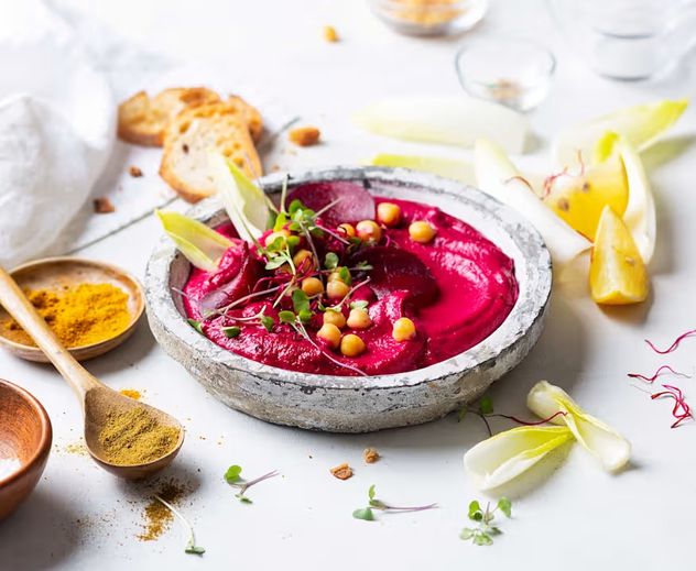 Hummus de remolacha: la receta saludable, cremosa y colorida que se prepara en solo 20 minutos.