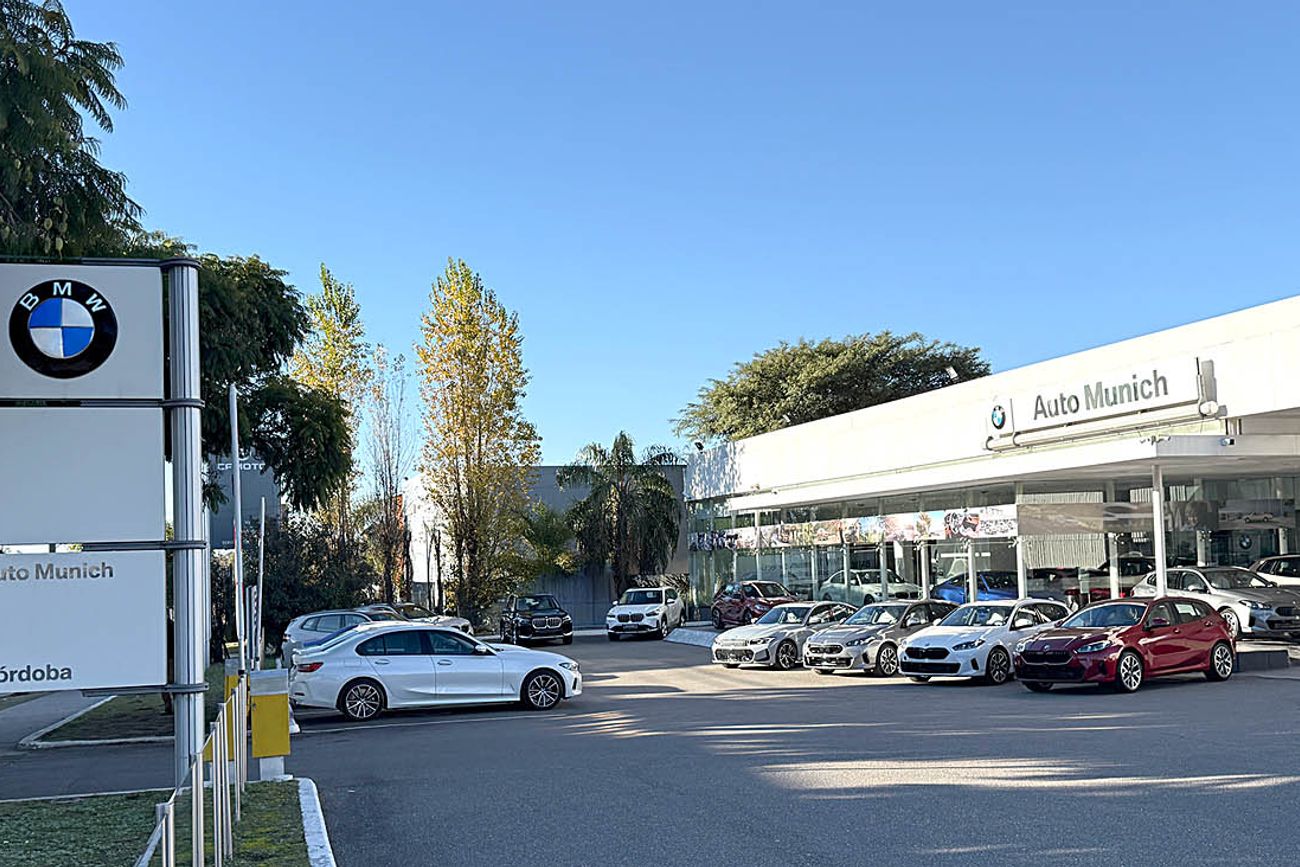 Autos y motos de alta gama para usuarios exclusivos.