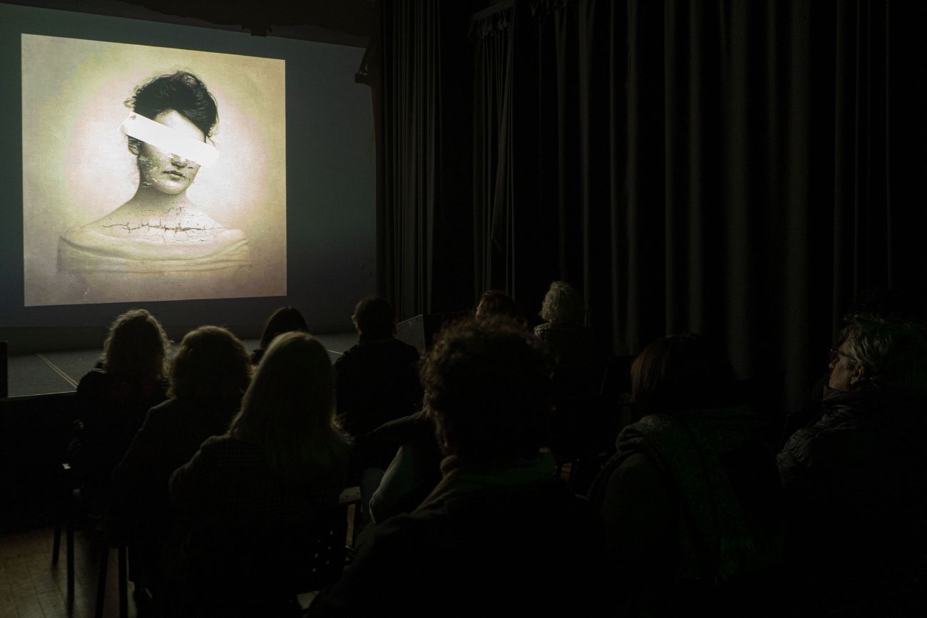 Fotonoche, un evento que reune a aficionados de la fotografía.