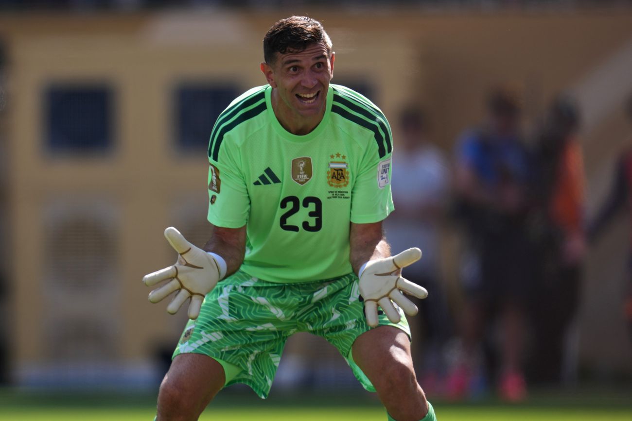 Dibu Martínez en la final del Mundial.