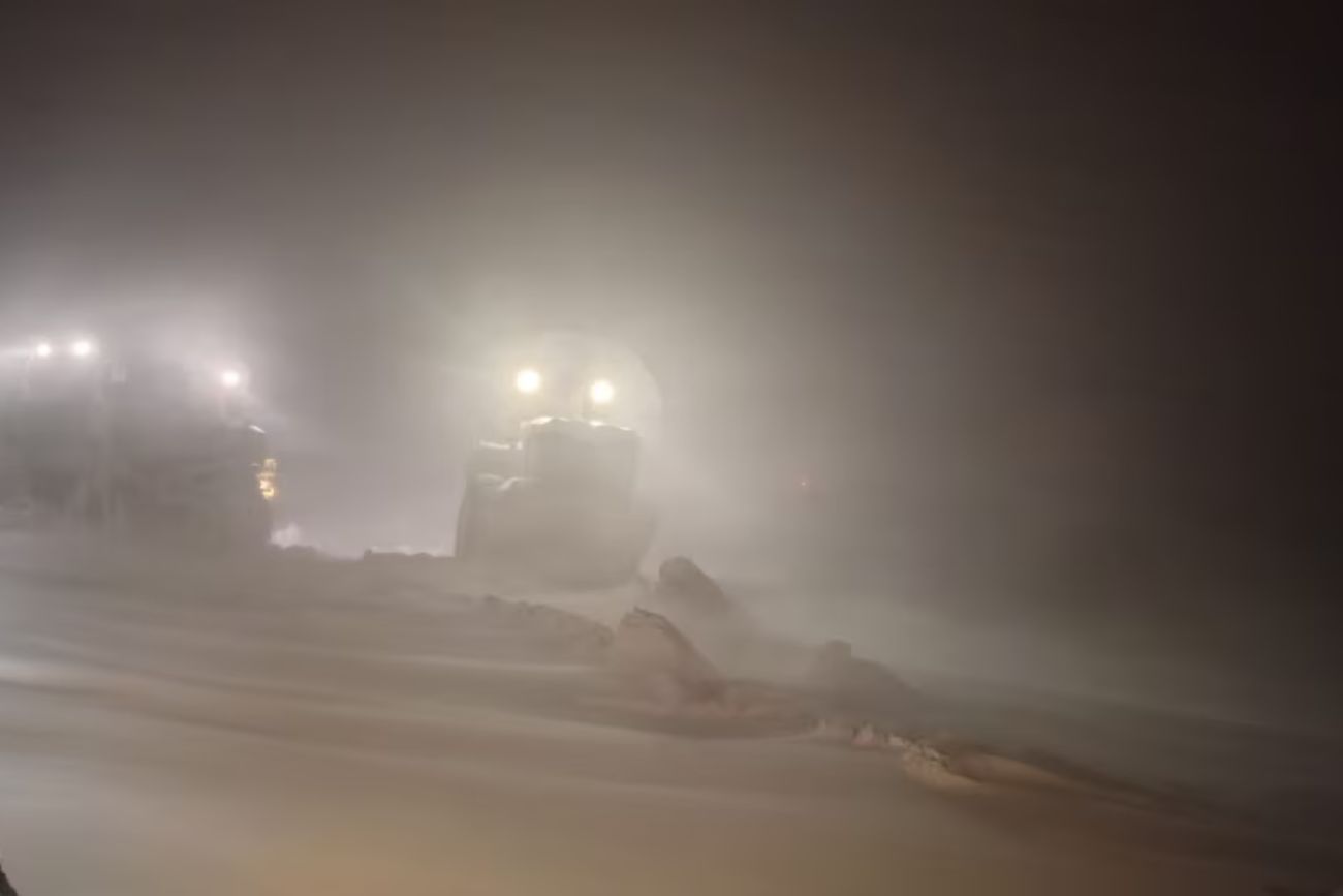 Intenso operativo para rescatar a cinco mineros atrapados por un temporal de nieve