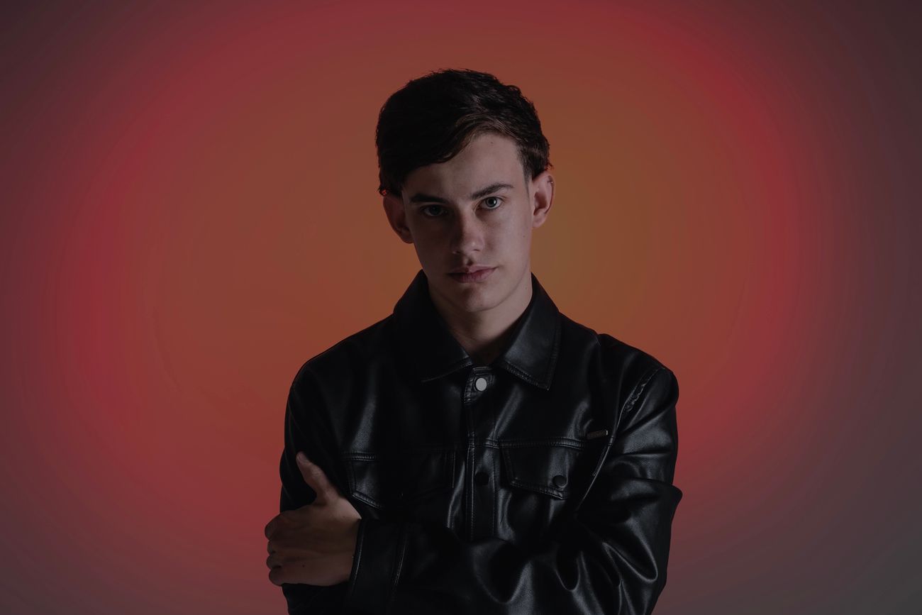 Valentín Guallarte, un DJ que pide pista en la escena del progressive house.