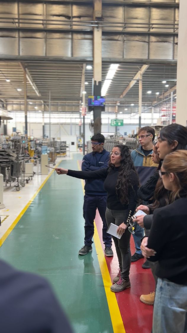 Nómades digitales y estudiantes internacionales participaron de una jornada en la empresa Proma.