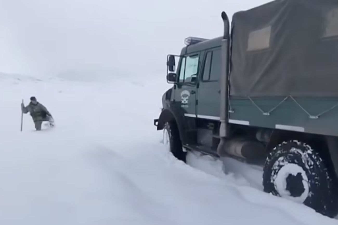 Un temporal de nieve en el oeste argentino deja zonas aisladas con acumulaciones de hasta cuatro metros