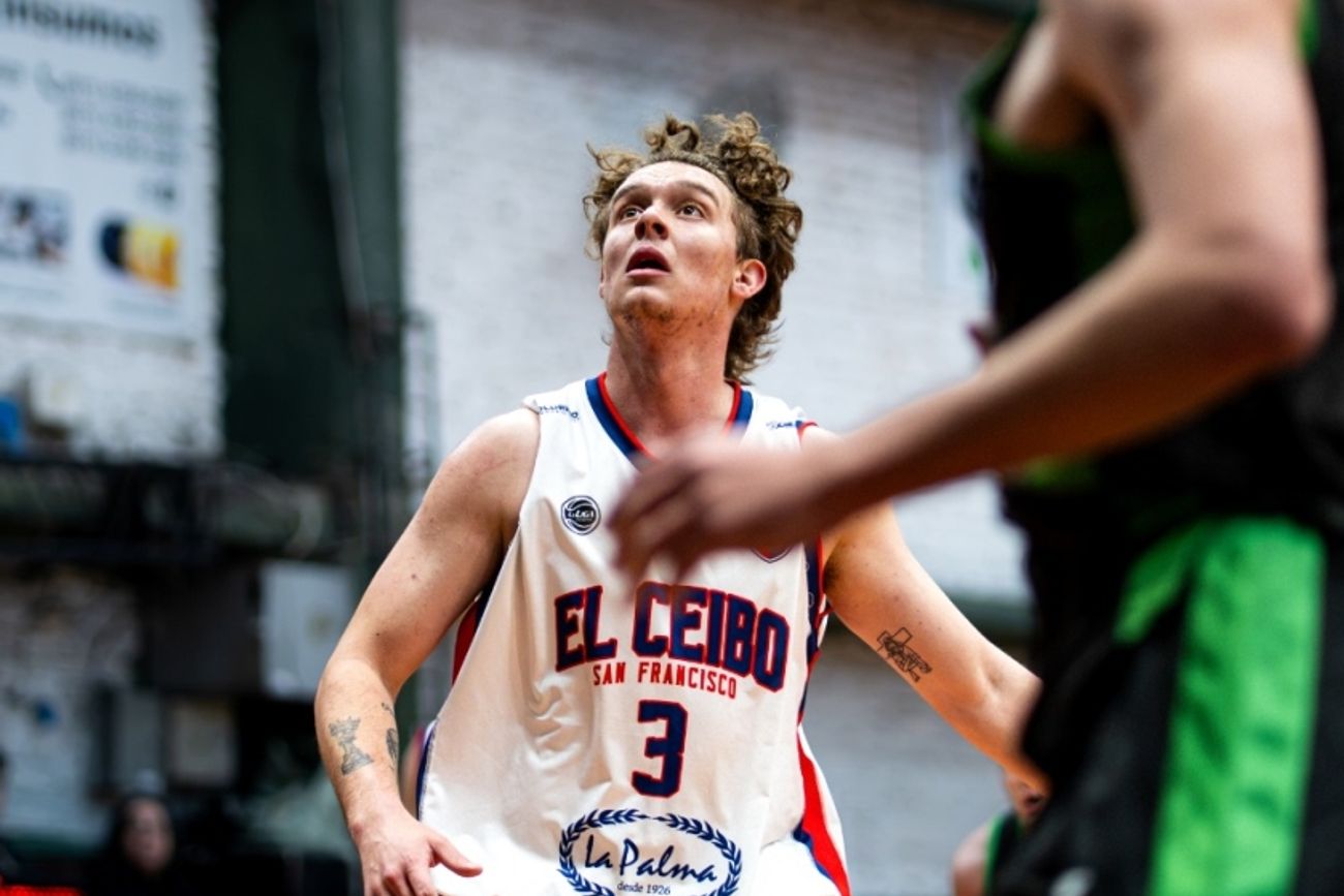 Santiago Andrione fue la figura de la victoria de El Ceibo con 27 puntos (7 triples) y 13 rebotes. (Liga Federal)