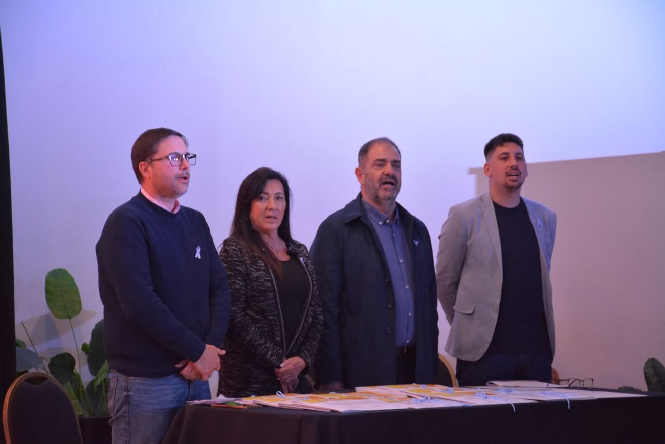 Agost Carreño y Rodríguez Machado junto al nuevo presidente del PRO Córdoba, Oscar Tamies. 