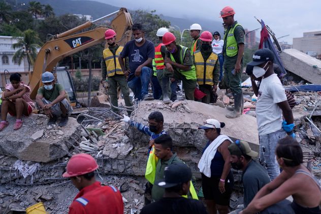 Venezuela. Se cumple un mes de los terribles terremotos.