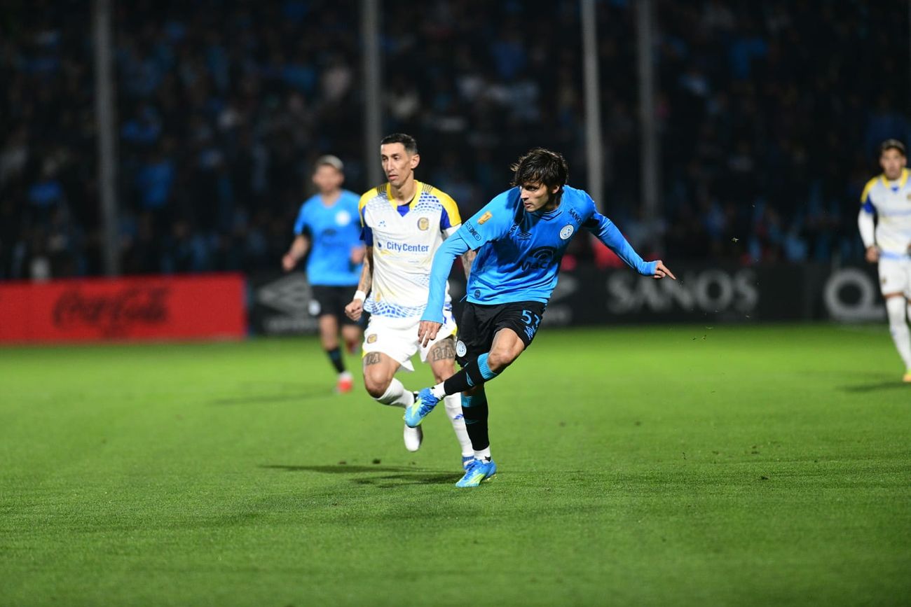 Juan Velázquez en el Belgrano vs. Rosario Central, por el Torneo Clausura 2026.