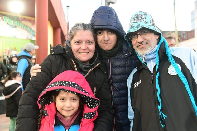 La previa del Belgrano vs. Rosario Central con los hinchas piratas.