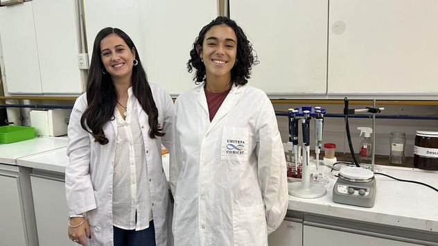 Parte del equipo de investigación para el desarrollo de parches oculares con impresion 3D para el tratmiendo del glaucoma.