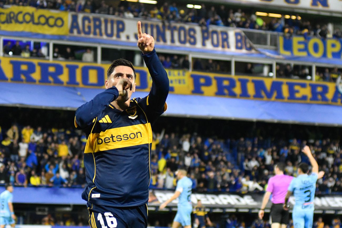 Miguel Merentiel celebra su gol ante O'Higgins, por Copa Sudamericana.