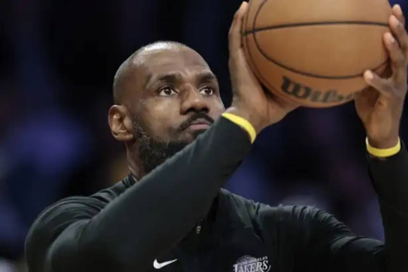 LeBron James mantiene en vilo a la NBA. Varios equpos se ilusionan con poder sumarlo para la temporada 2026/2027.