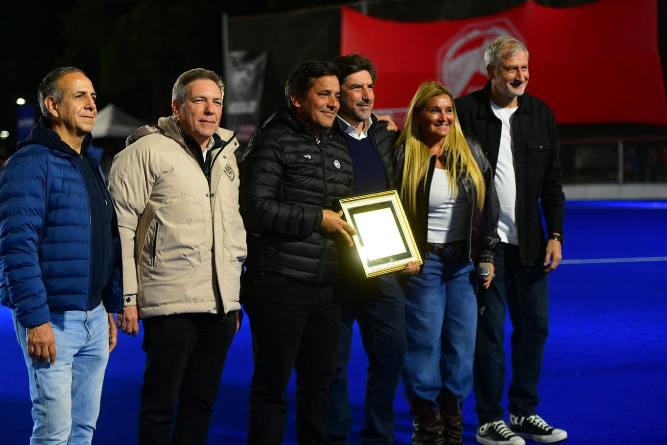 Inauguración cancha de agua en Jockey Club Córdoba.