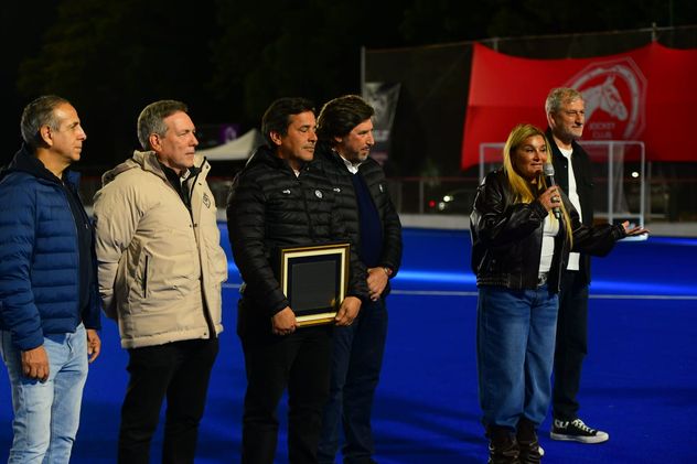 Inauguración cancha de agua en Jockey Club Córdoba.
