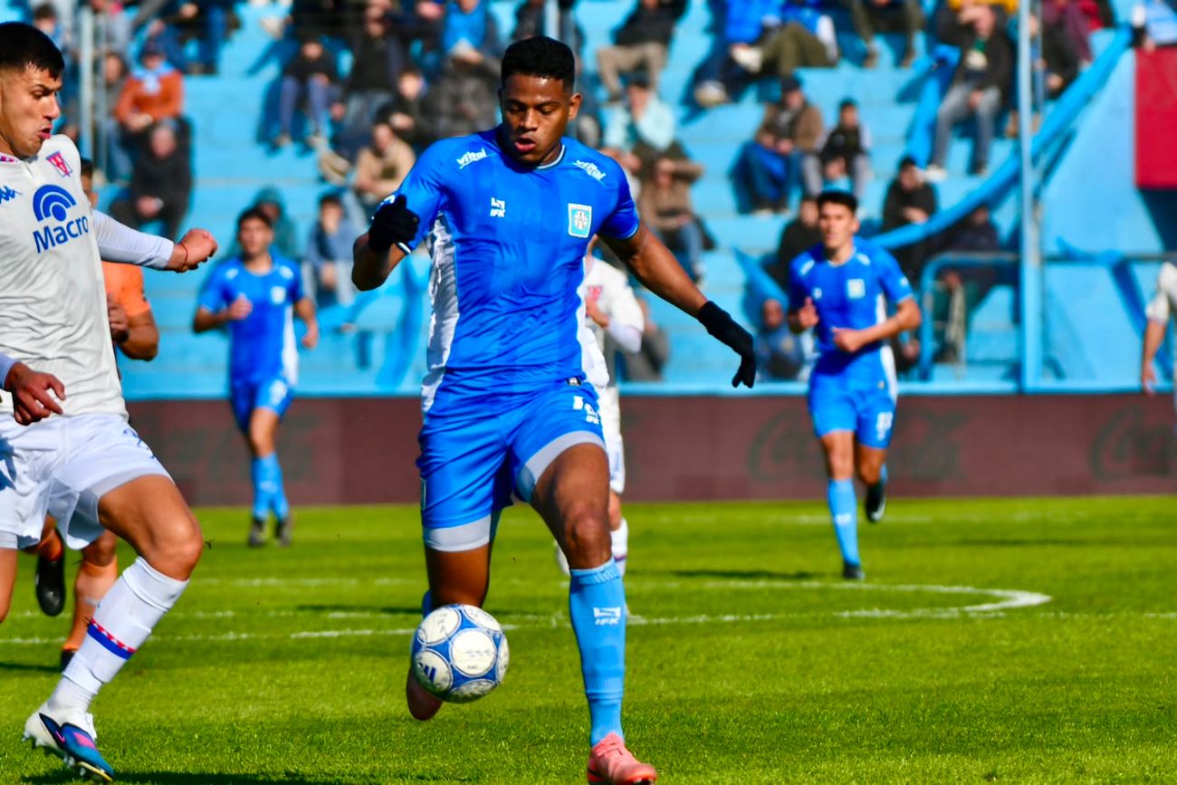 Estudiantes de Rio Cuarto ante Tigre.