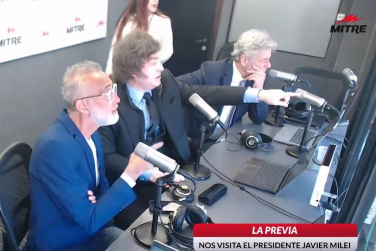 "Vos, ladrón, vos arruinaste el país": Milei vio a un exfuncionario peronista y lo acusó en plena entrevista
