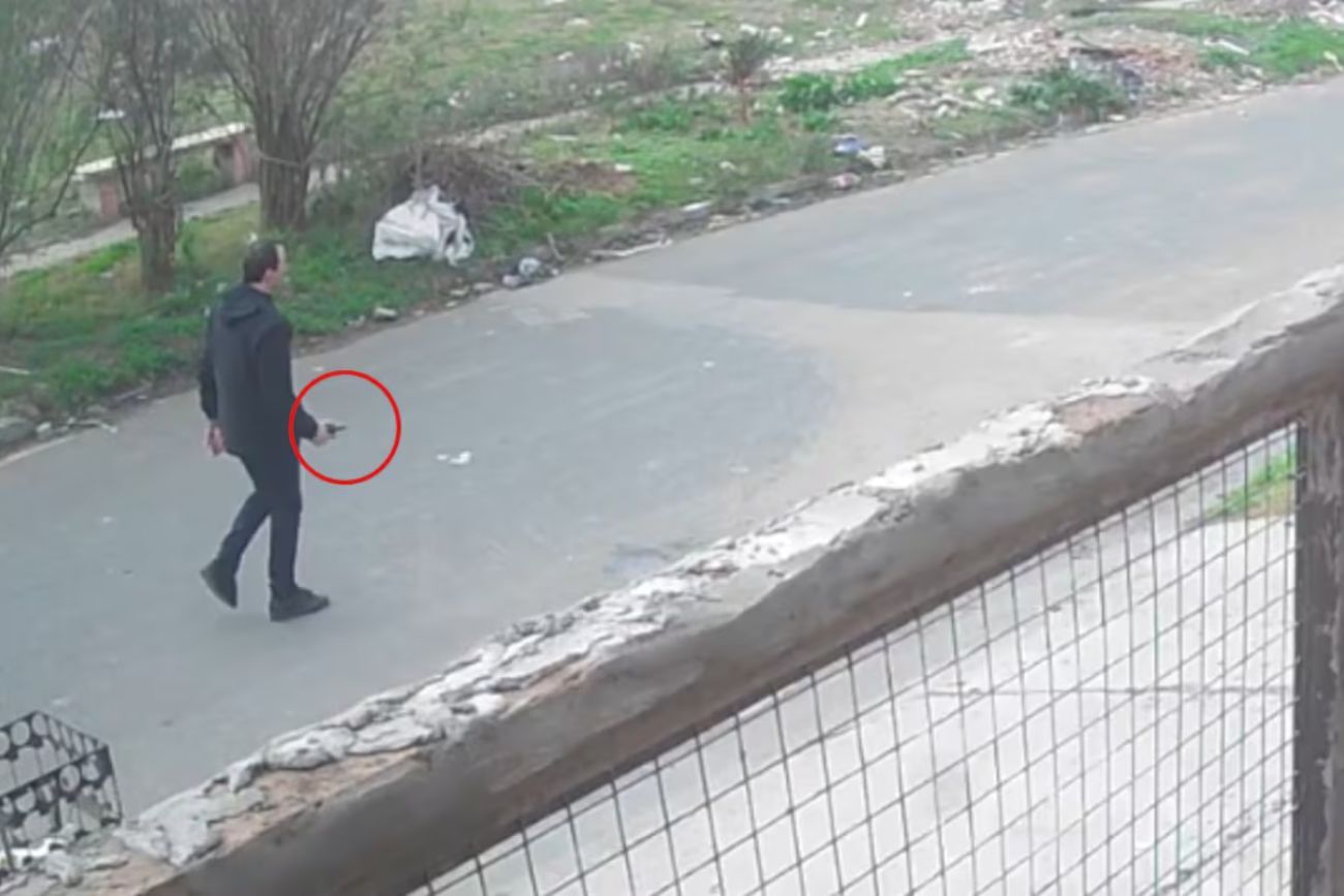 Detuvieron en La Plata a un hombre que atacó a tiros las casas de tres mujeres