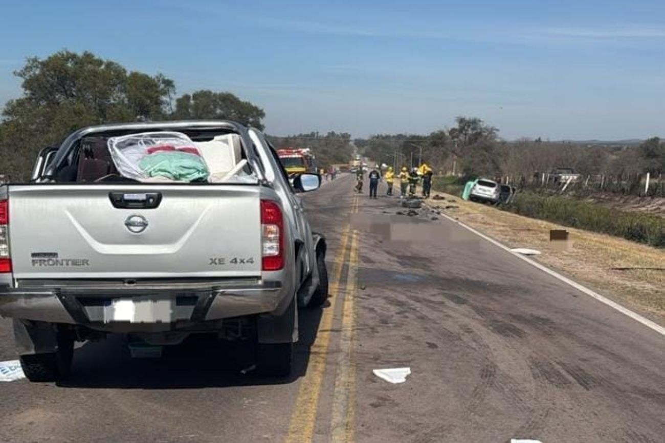 Dos muertos y cuatro heridos tras un choque frontal en una ruta de Córdoba