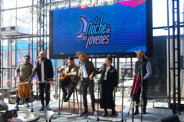 Lanzamiento oficial del festival "La Noche de los Jóvenes". 