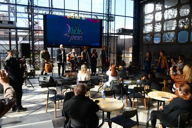 Lanzamiento oficial del festival "La Noche de los Jóvenes". 