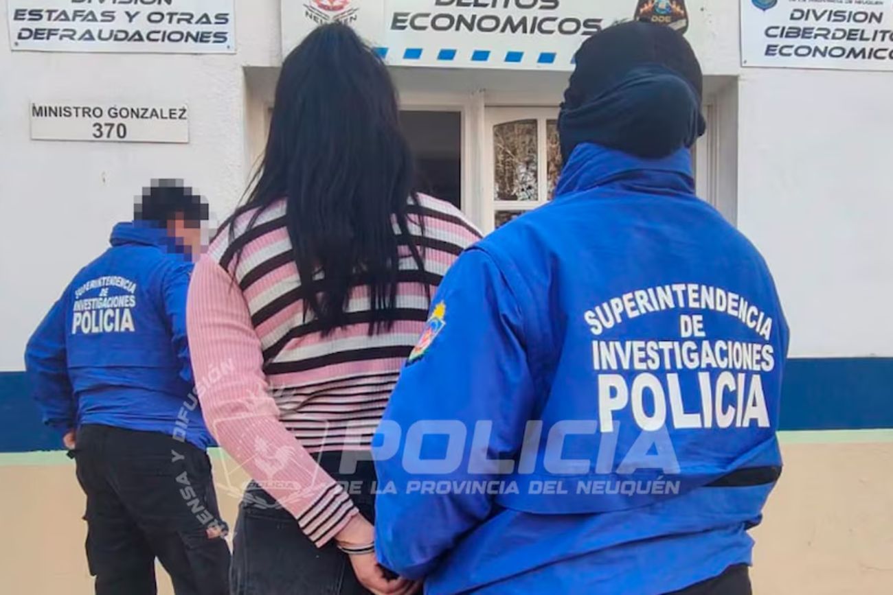 Fue a visitar a su novio a la comisaría y terminó presa por incendiar cinco casas