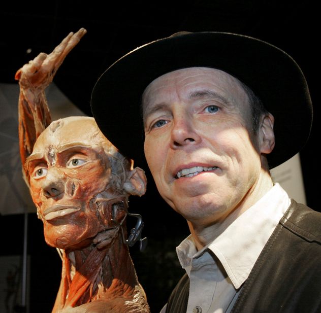 Murió Gunther von Hagens.