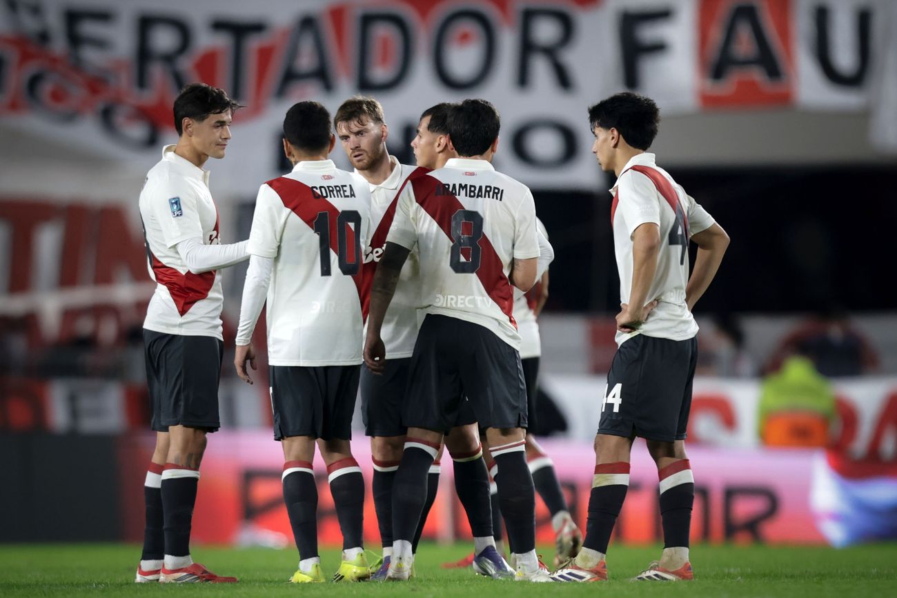 River arrancó el Torneo Clausura con derrota de local frente a Barracas. (Fotobaires)