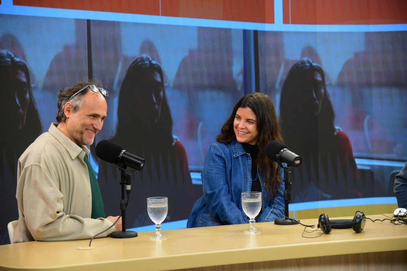 María Aparicio directora de cine y Roger Koza y critico de cine. 