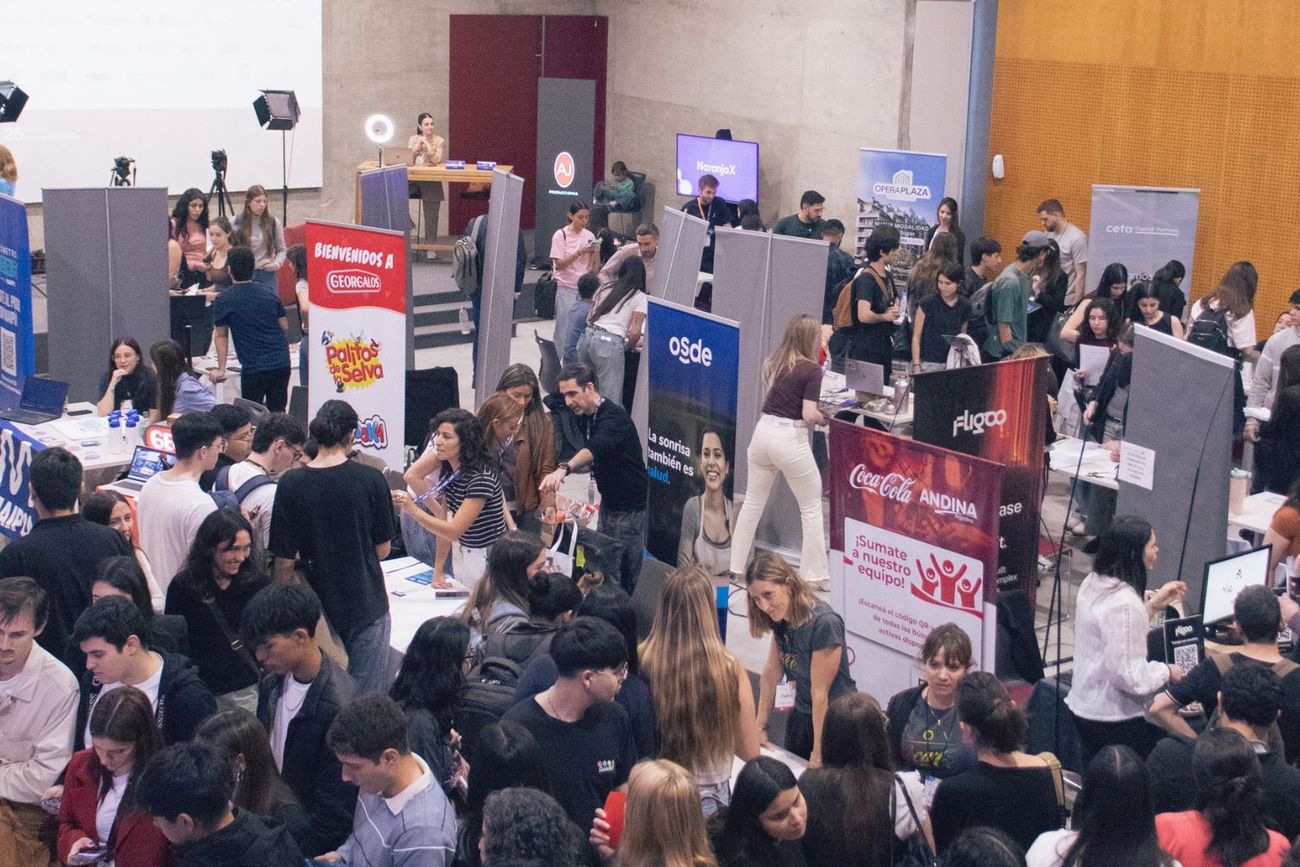 Feria de Empleo de la Universidad Blas Pascal, en Córdoba. 