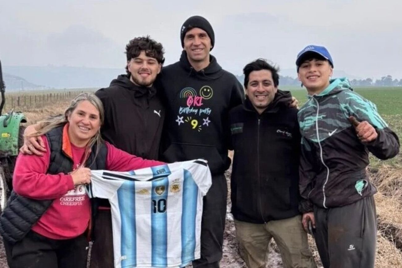 El Dibu Martínez se empantanó en Mar del Plata.