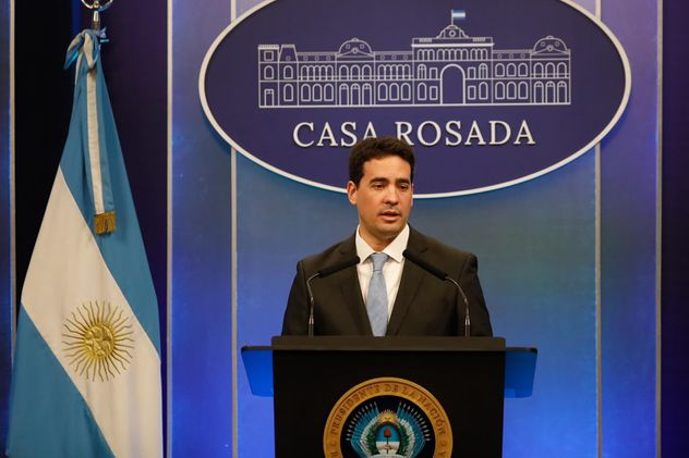Conferencia de prensa del Vocero presidencial, Adrián Ravier.