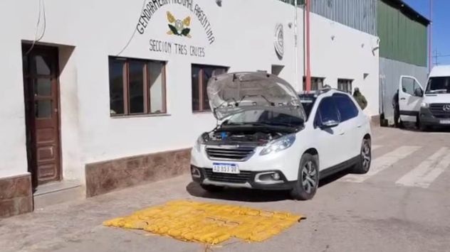 Desbarataron la banda de la "magia negra" y les secuestraron 61 kilos de cocaína.