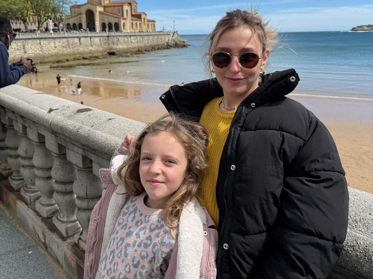 uli Forcato y su hija Lina, en España. (Gentileza JF)