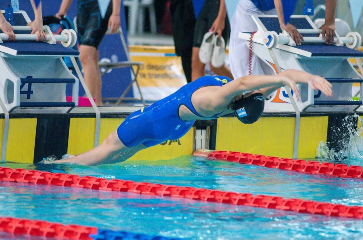 Malena Santillán, en el Campeonato Sudamericano de Deportes Acuáticos en Parque Roca. (Prensa Cadda)