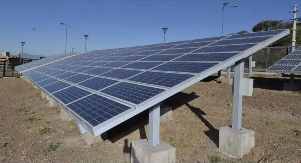 Los paneles solares también quedaron exceptuados de restricciones aduaneras, según la resolución.