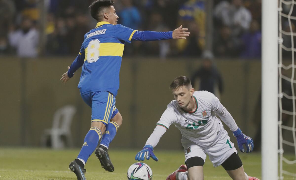 Fernández. En Boca, se fue libre de Boca y ahora acaba de rescindir en Fortaleza. (Foto: Prensa Boca).