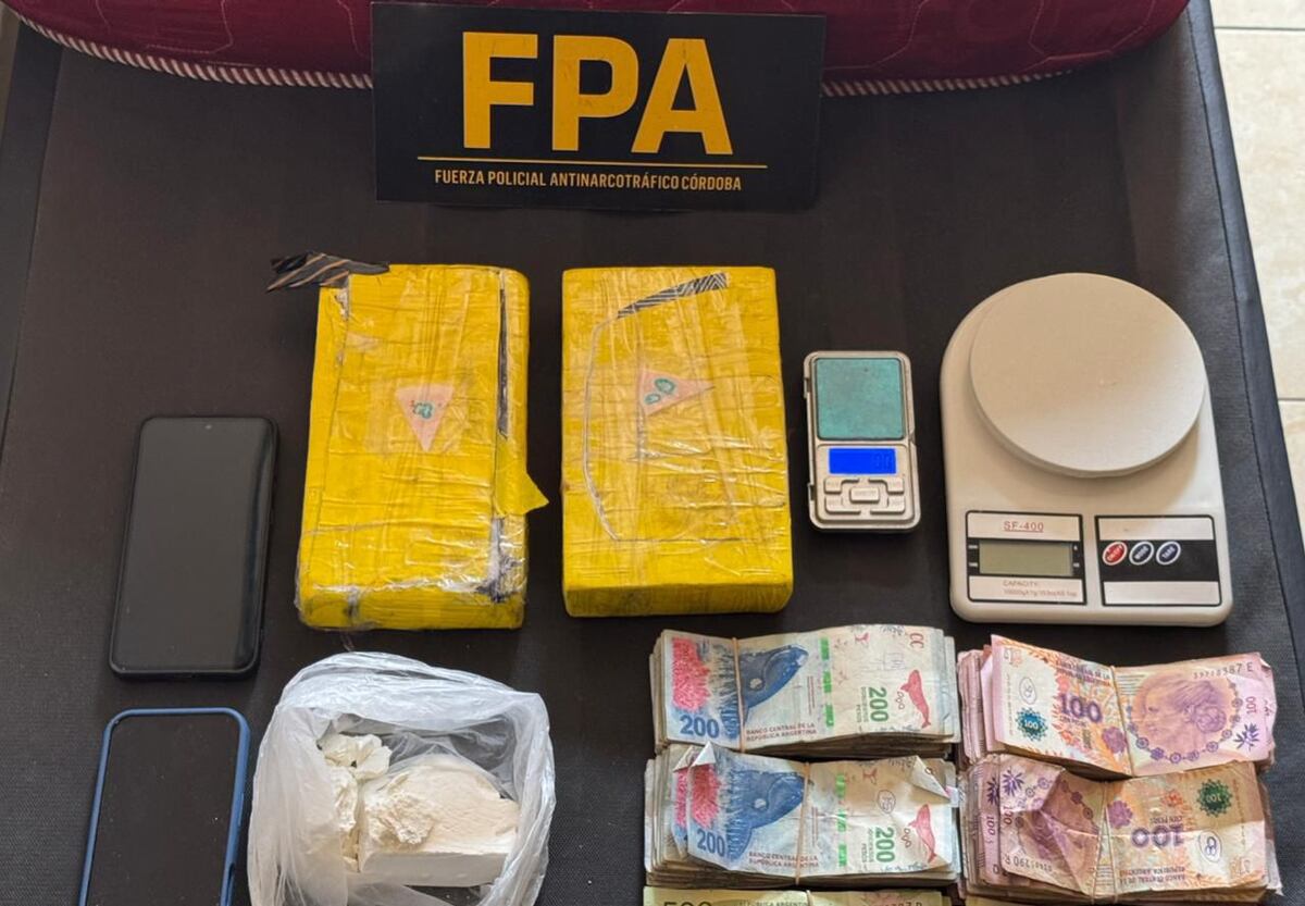 La Fuerza Policial Antinarcotráfico llevó a cabo varios operativos y secuestró un monto millonario de dinero. (FPA)