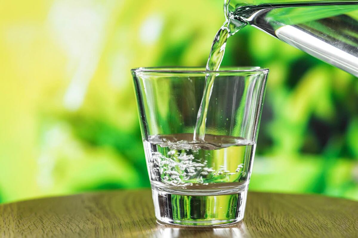 Consumo de agua: nuevo estudio pone fin a un mito y aporta valiosos datos sobre la hidratación