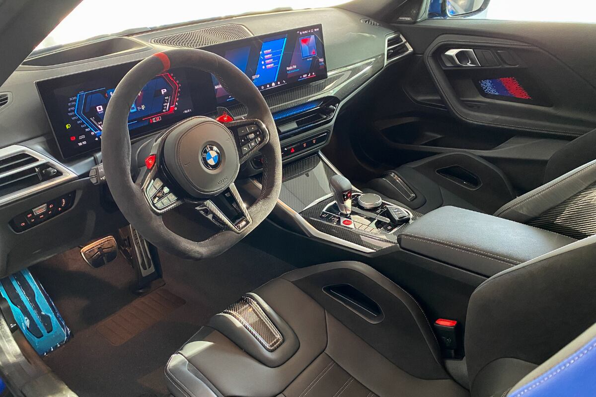 Interior de la coupé BMW M2 (Grupo Quijada).