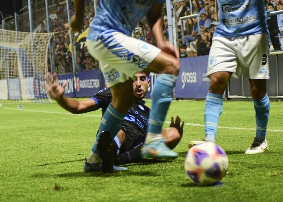 Mateo Bajamich, a sus 23 años, busca reinventarse en Estudiantes de Río Cuarto tras su paso por la MLS y Huracán. (Prensa Estudiantes Río IV).