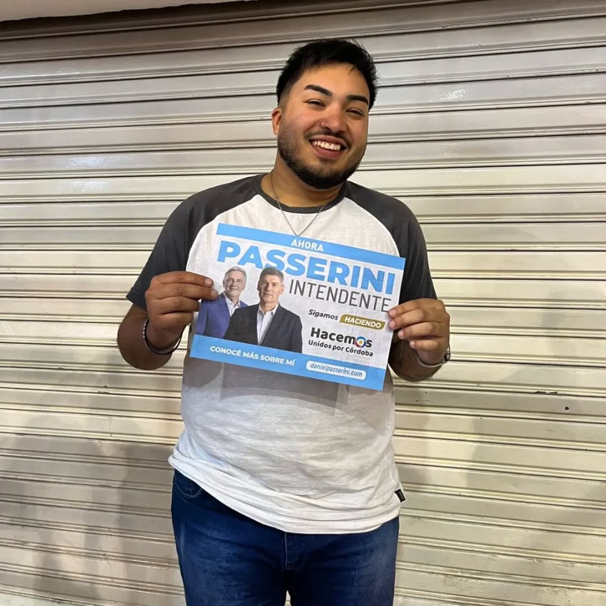 En 2023, la estrategia digital fue que los militantes posaran con carteles de Martín Llaryora y Daniel Passerini (Instagram).