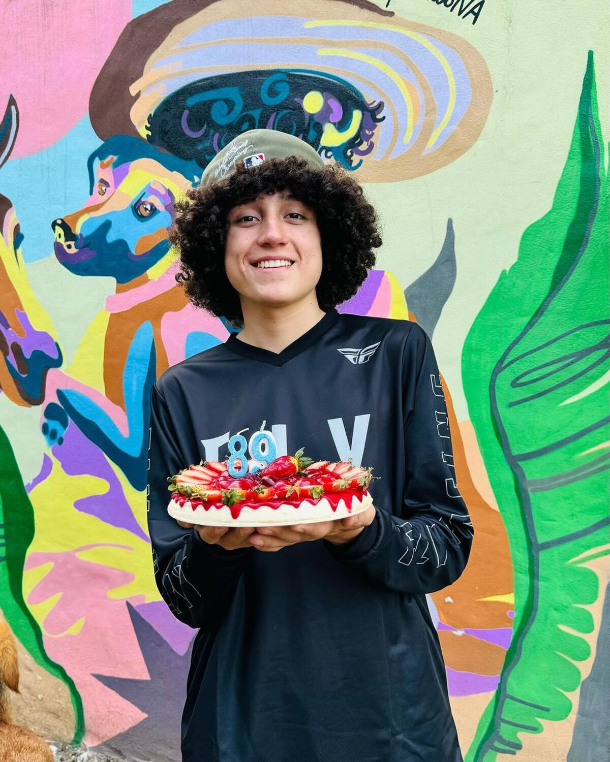 El Borrego y su cumpleaños 9+7. (Instagram)
