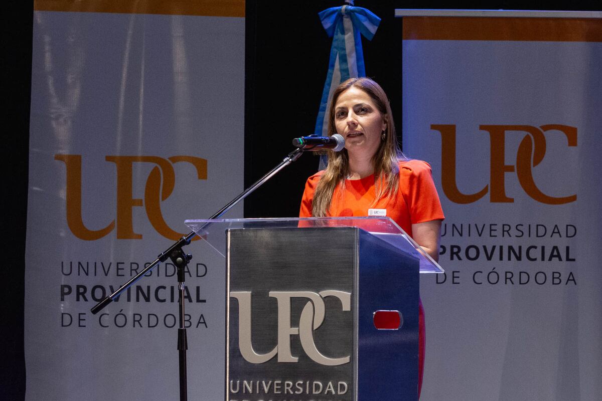 El acto, realizado en el Teatro Ciudad de las Artes, reunió a autoridades universitarias, representantes del Ministerio Público Fiscal (MPF) y equipos de trabajo vinculados a la seguridad provincial.