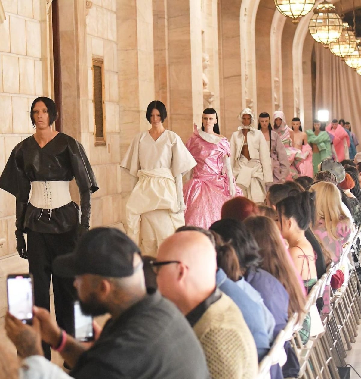 Desfile de Marc Jacobs. Foto Instagram.